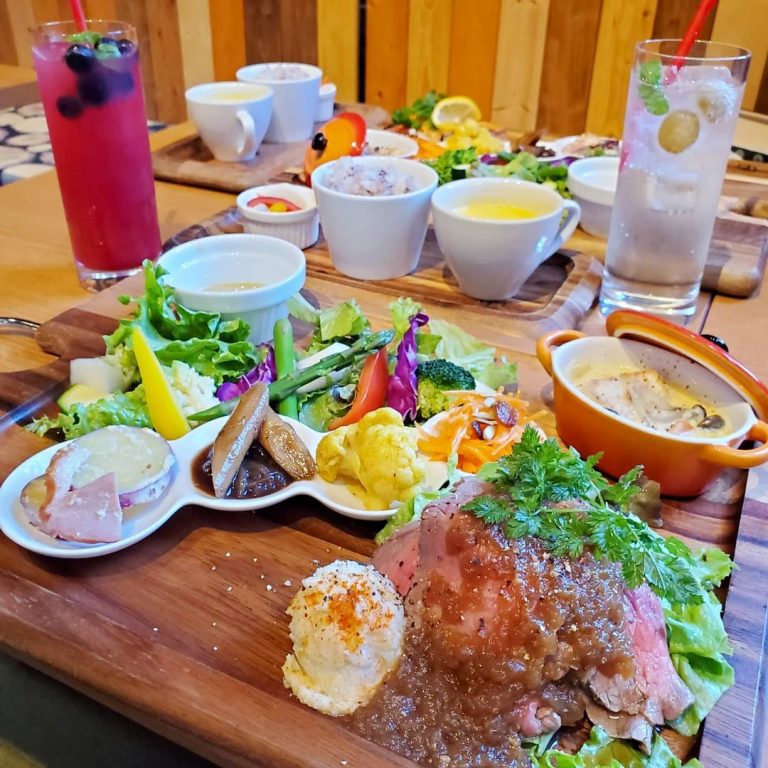 八百旅食堂（やおたびしょくどう）