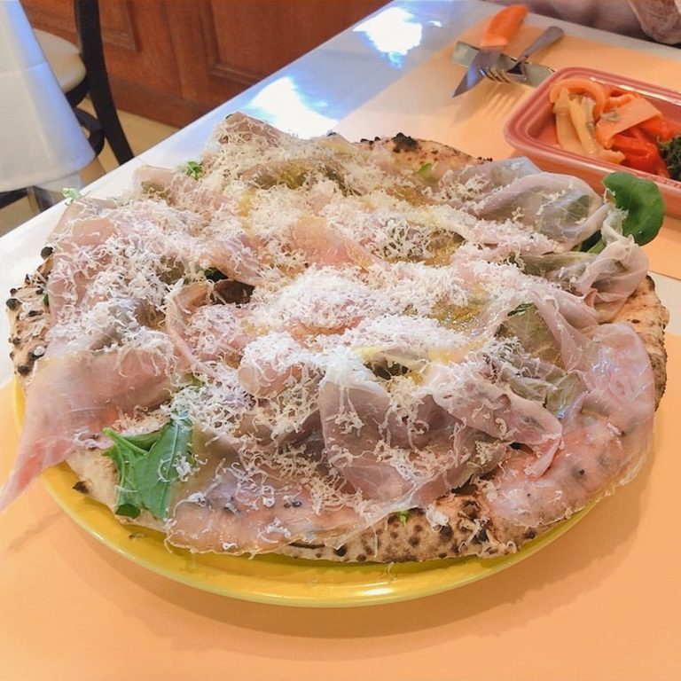 pizzeria La Ginestra(ピッツェリア ラ ジネストラ)